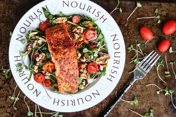 Harissa salmon salad with sweet curry vinaigrette