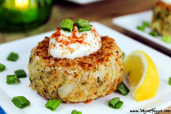 vegan 'crab' cakes with lemon