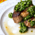 Lamb loin chops with mint chimichurri - Diversivore.com
