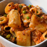 Beef Rigatoni with Caramelized Onions and Peas (aka 'Amburger Assistant) - Diversivore.com