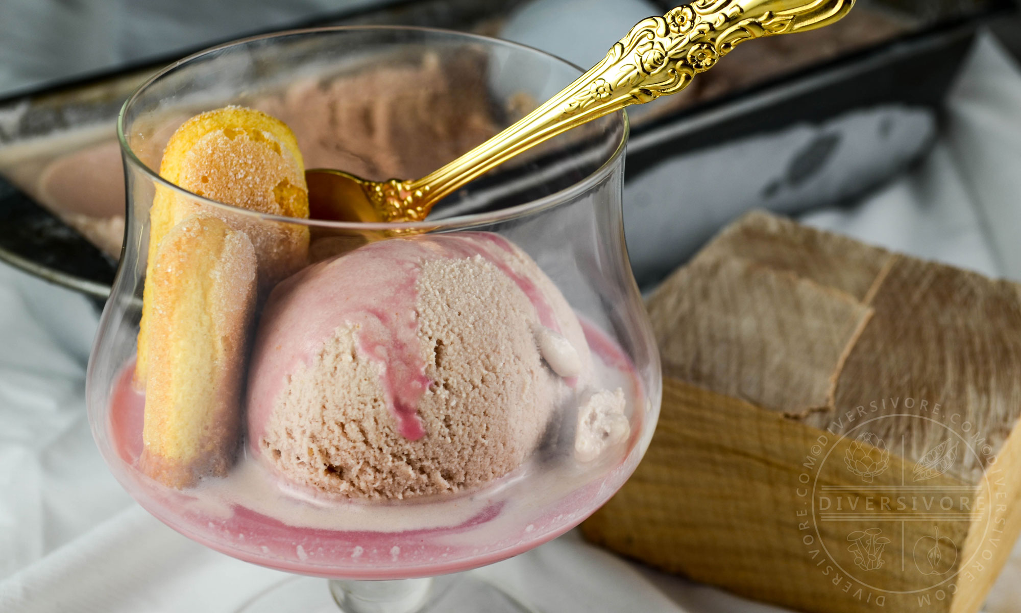 Cranberry-Chai Ice cream served with lady-fingers