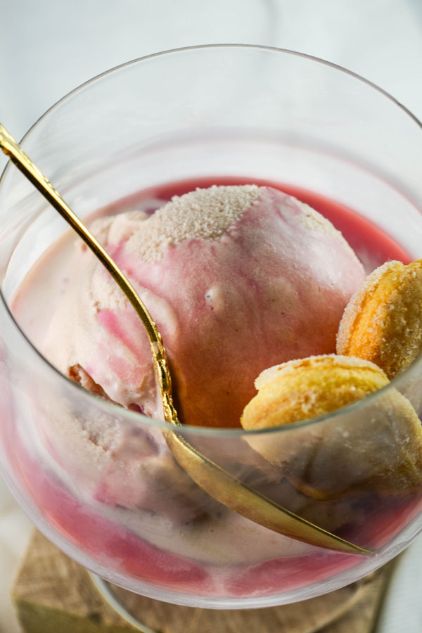 Cranberry-Chai Ice Cream served with lady-fingers