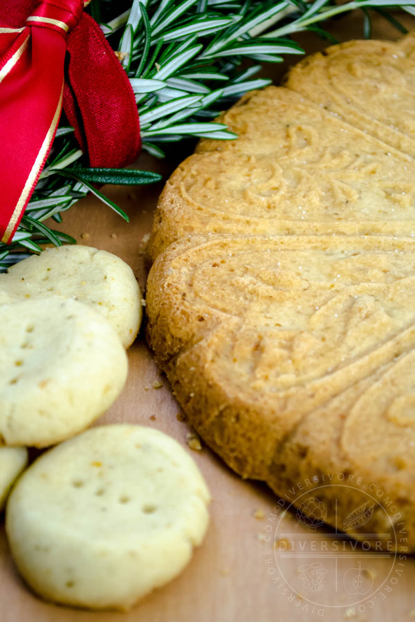 Rosemary grapefruit shortbread wedges