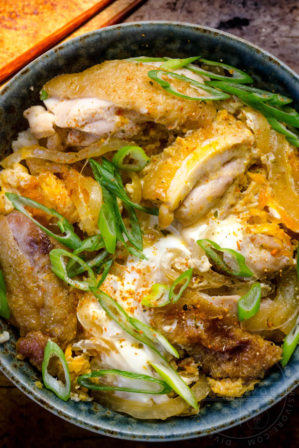 Oyakodon - Japanese Chicken & Egg Rice Bowl 