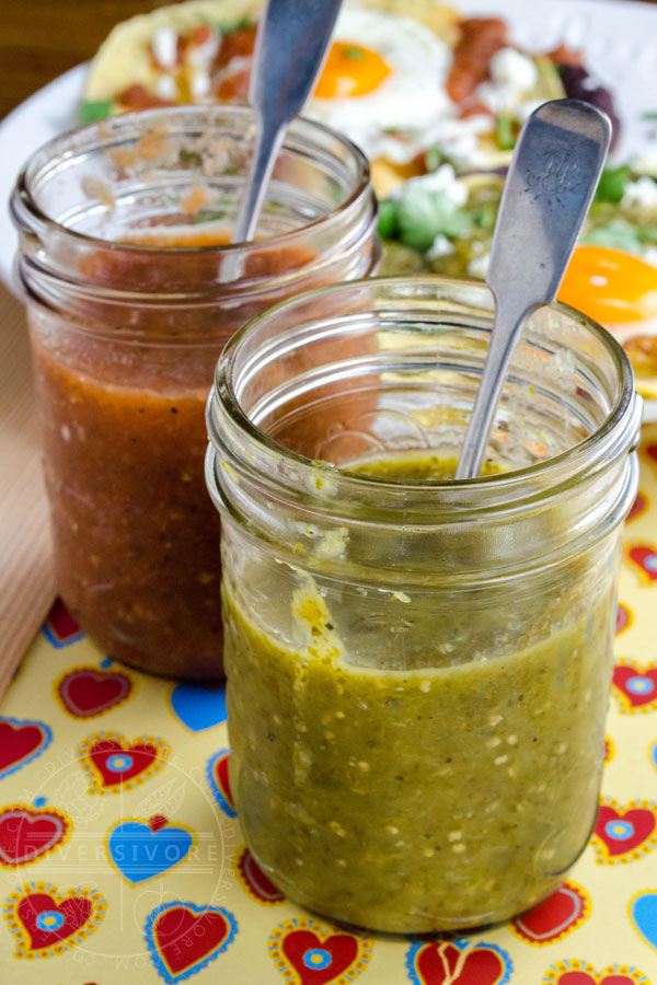 Jars of red and green salsa for using with huevos divorciados