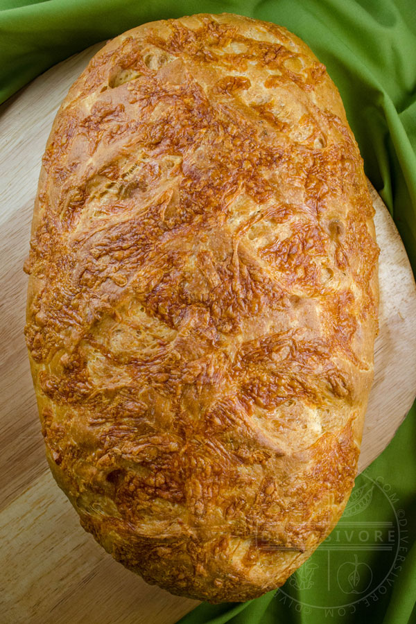 Rosemary Cheddar Bread loaf