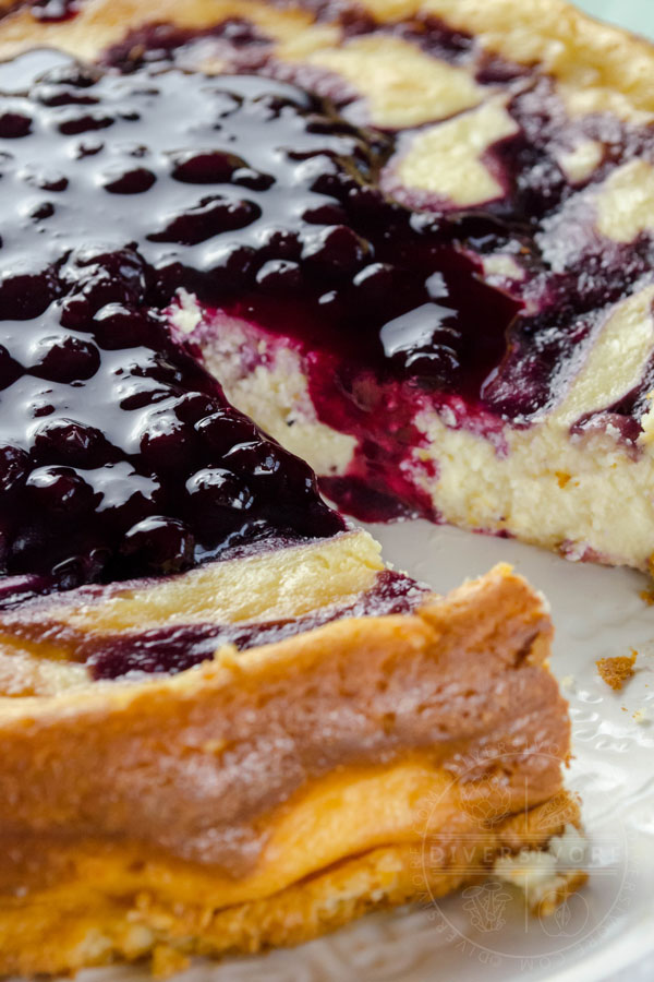 Ricotta cheesecake with blueberry and lemon sauce